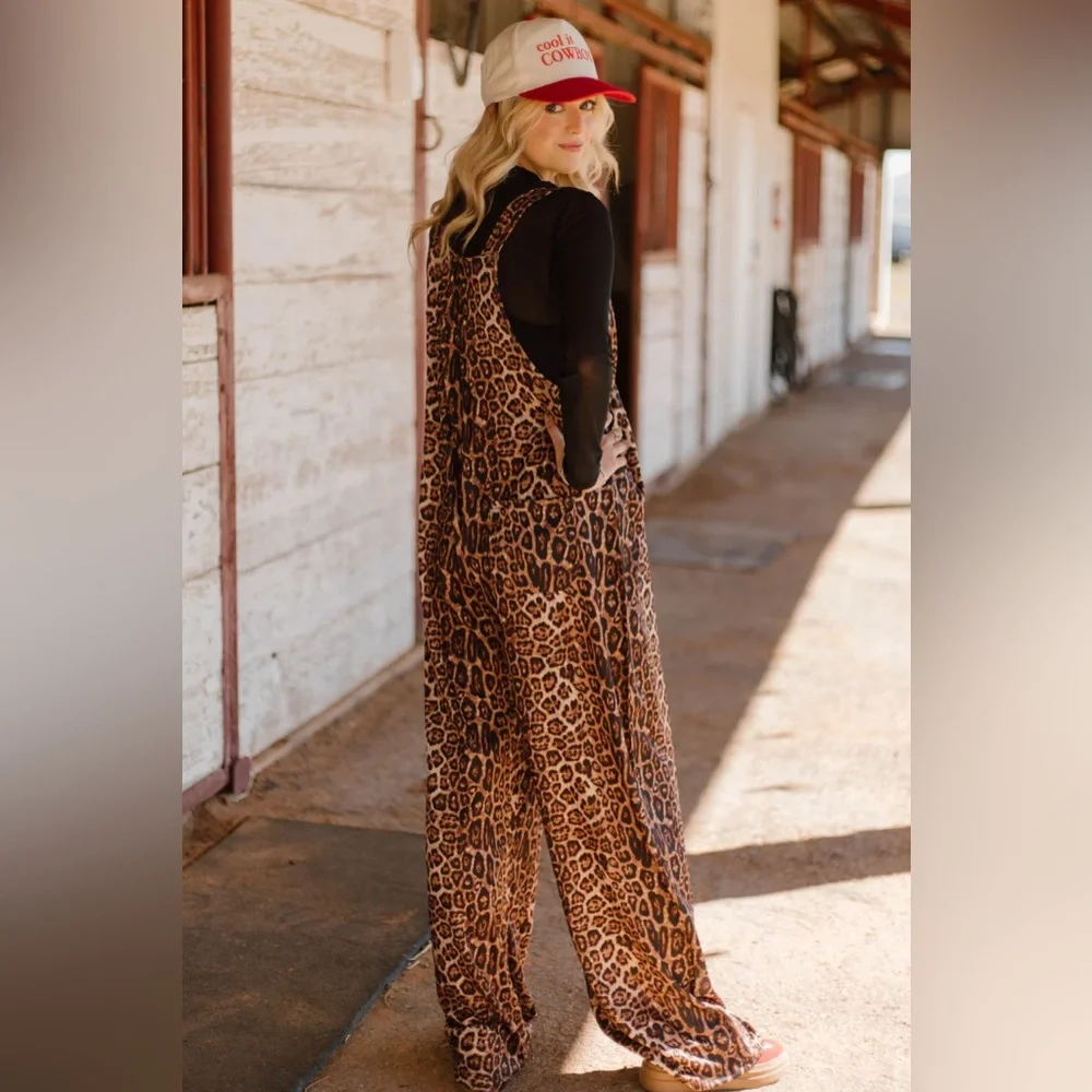 Range & Roar Jumpsuit - Picture 5 of 8